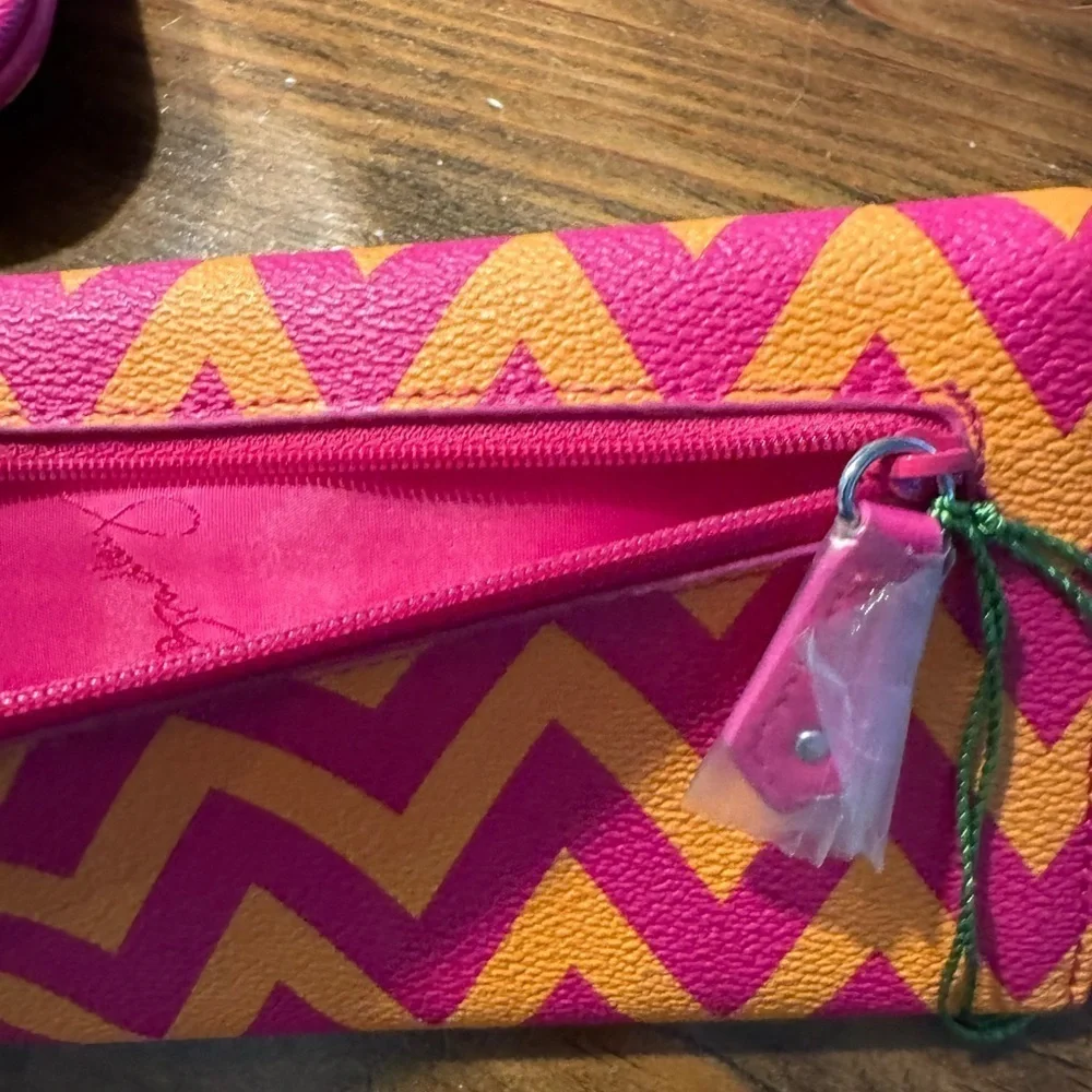 NWT Vera Bradley Ziggy Zags Crossbody Bag Purse & matching tri fold wallet Pink
